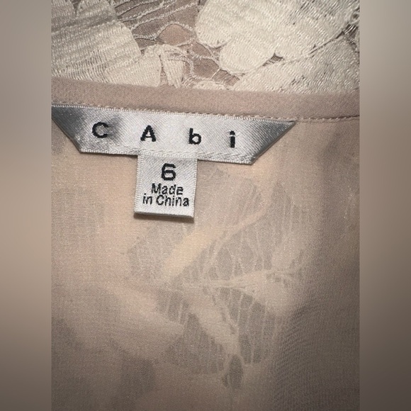 CAbi cream lace blazer jacket size 6 - Picture 5 of 6